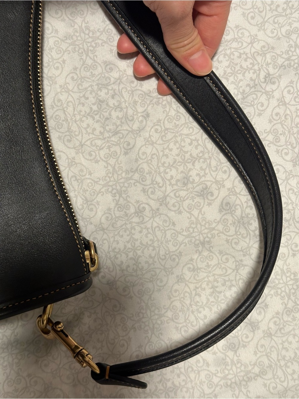 Coach Swinger Black - Picture 5 of 9